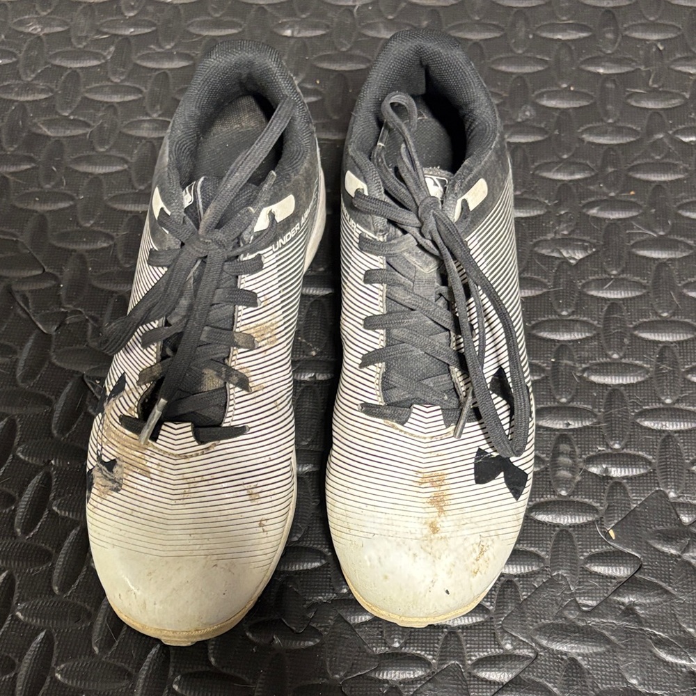 Under Armour baseball cleats